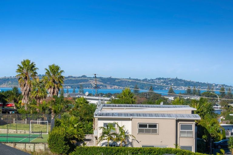 Photo of property in 21 Bayview Park Lane, Orewa, 0931