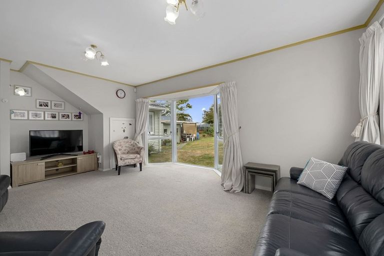 Photo of property in 48 Fraser Crescent, Elderslea, Upper Hutt, 5018