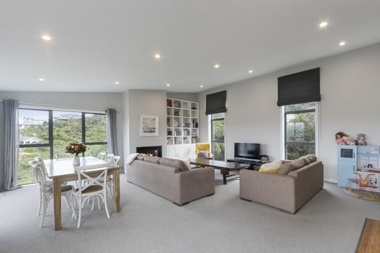 Photo of property in 185 Park Road, Belmont, Lower Hutt, 5010