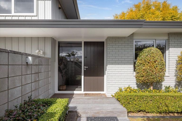 Photo of property in 30 Edgecumbe Road, Tauranga, 3110