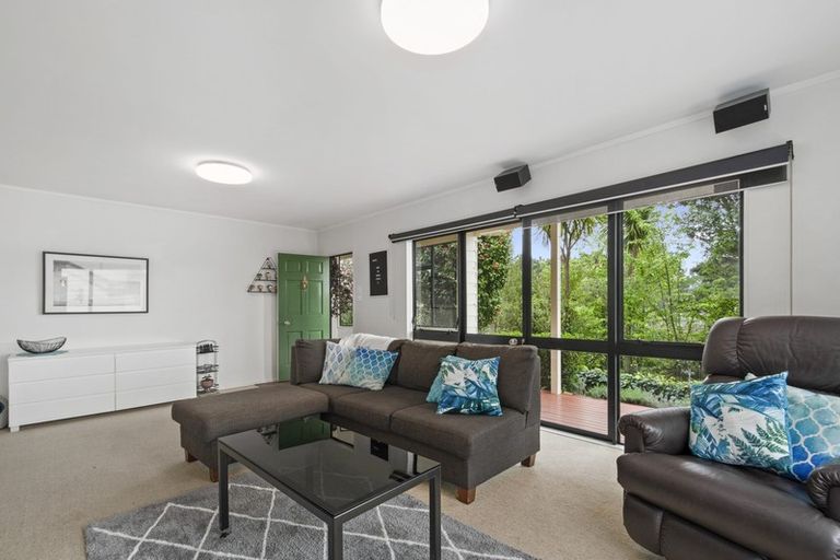 Photo of property in 103 Waitakere Road, Waitakere, Auckland, 0816