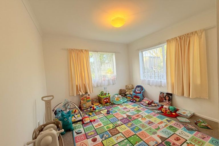 Photo of property in 3 Dunbarton Drive, Ranui, Auckland, 0612