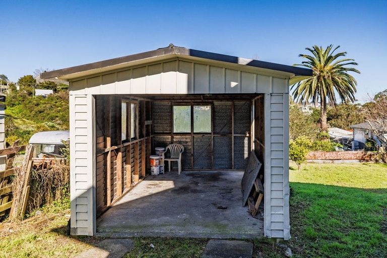 Photo of property in 15 Whiteman Road, Kawakawa, 0210