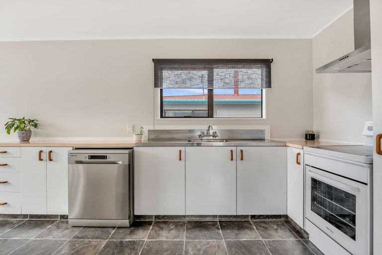 Photo of property in 14b Titoki Place, Edgecumbe, 3120