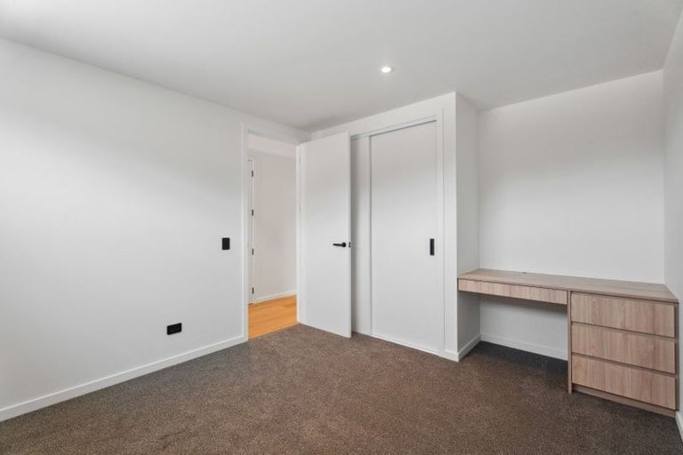 Photo of property in 21 Fenton Avenue, Wanaka, 9305