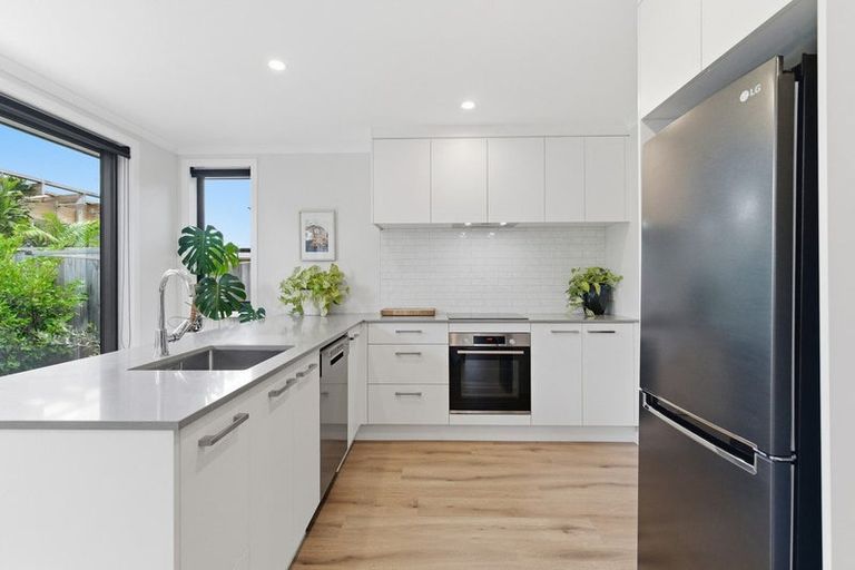 Photo of property in 43 Nursery Lane, Papamoa, 3118