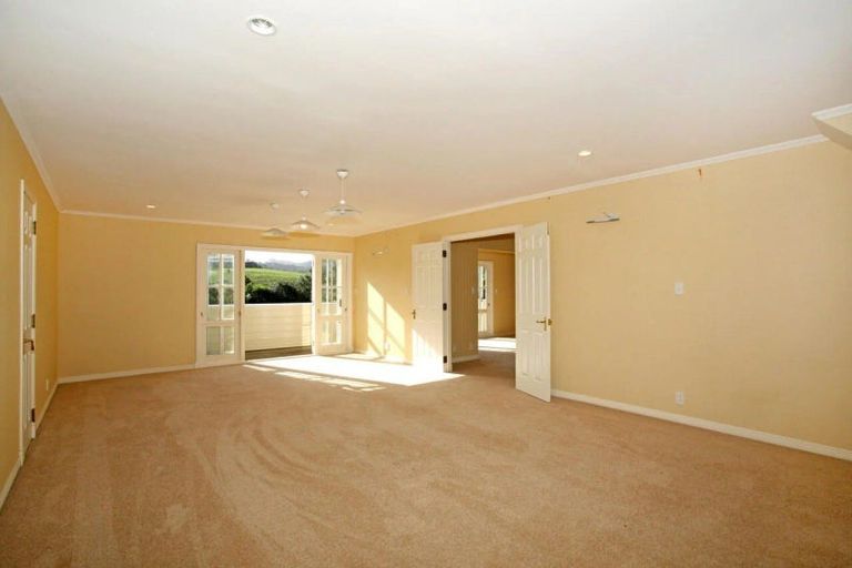 Photo of property in 11 Tyldens Road, Clevedon, Papakura, 2582