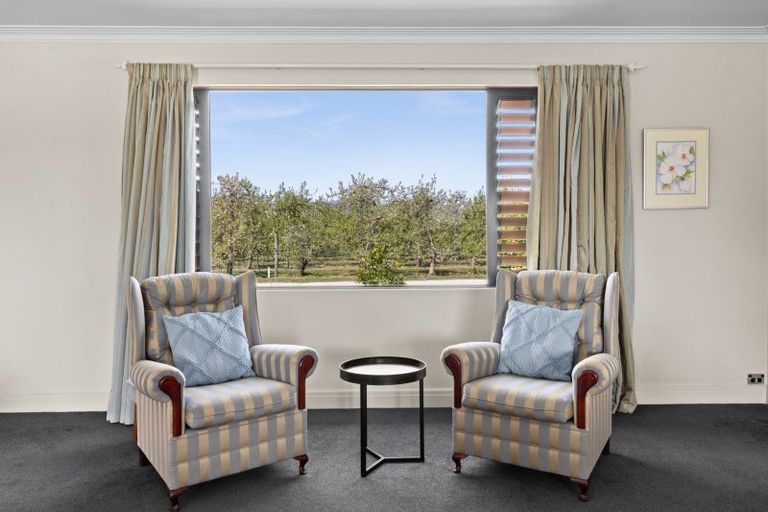 Photo of property in 375 Saint Georges Road, Havelock North, 4130