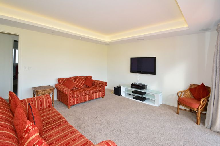 Photo of property in 100 Wingatui Road, Mosgiel, 9024