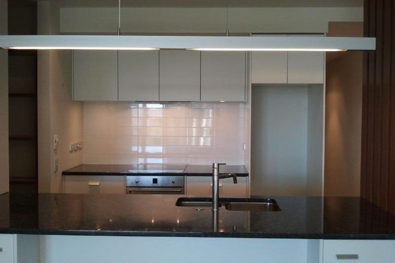 Photo of property in Piermont Apartments, 2e/82 Cable Street, Te Aro, Wellington, 6011