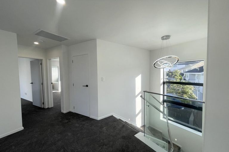 Photo of property in 26b Sandgate Avenue, Botany Downs, Auckland, 2010