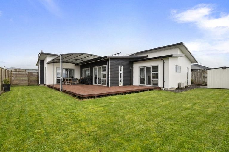 Photo of property in 27 Silicon Way, Fitzherbert, Palmerston North, 4410