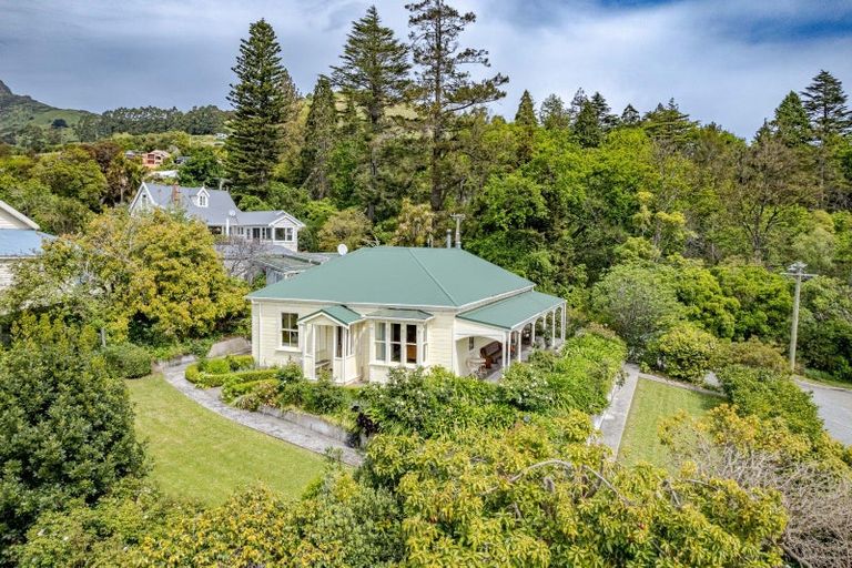 Photo of property in 16 Aubrey Street South, Akaroa, 7520