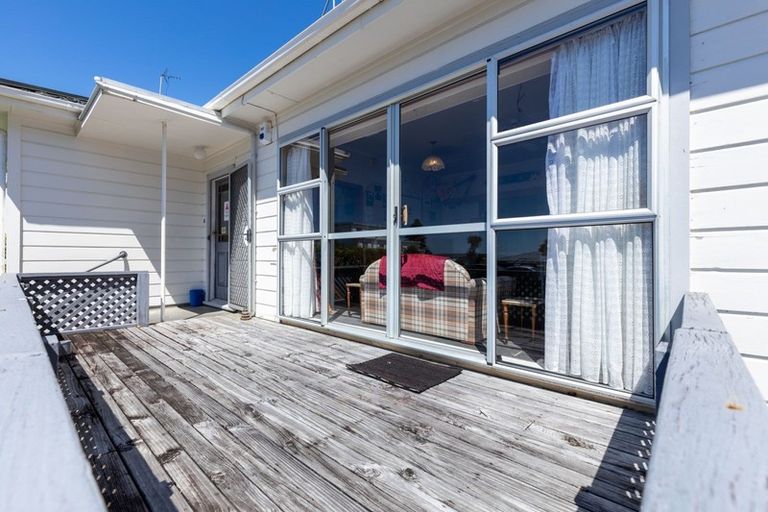 Photo of property in 429 Devon Street West, Lynmouth, New Plymouth, 4310