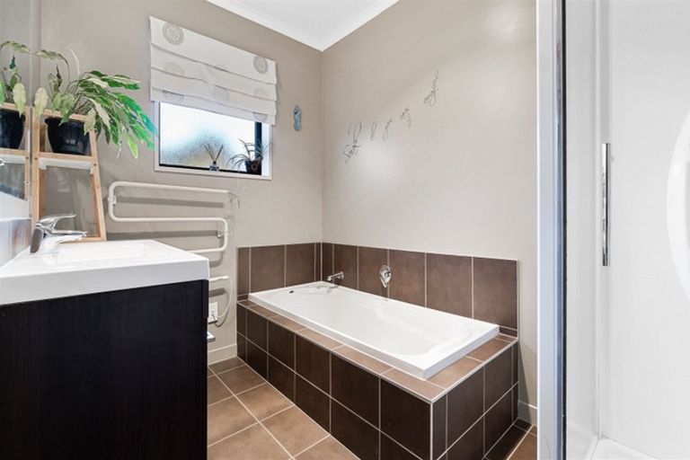 Photo of property in 13 Beaumont Drive, Rolleston, 7614