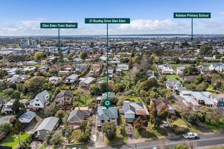 Photo of property in 21 Routley Drive, Glen Eden, Auckland, 0602