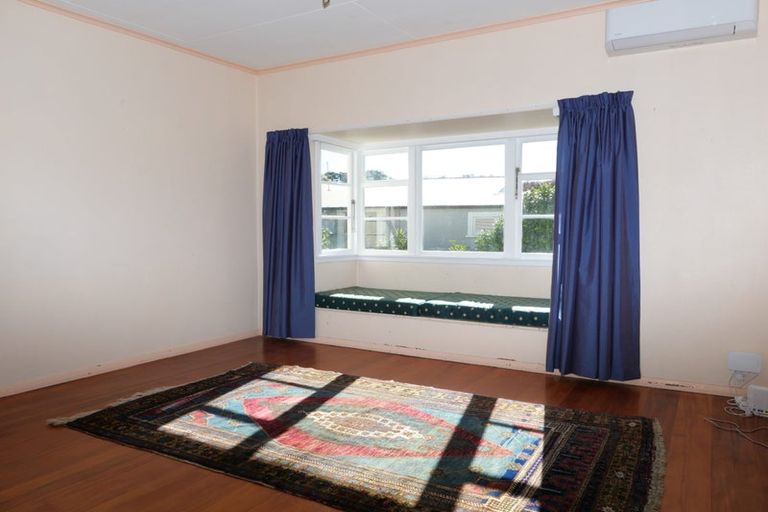 Photo of property in 4 Mckay Street, Paraparaumu Beach, Paraparaumu, 5032