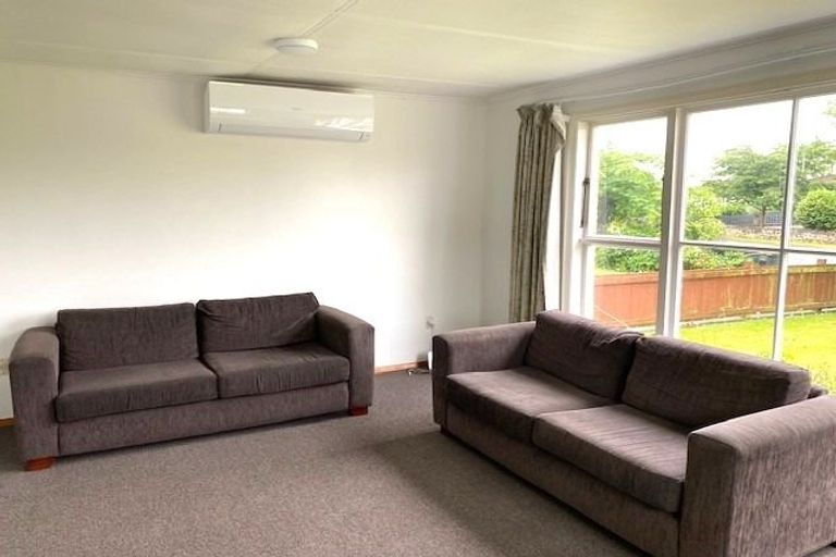 Photo of property in 90 Lipscombe Crescent, Havelock North, 4130