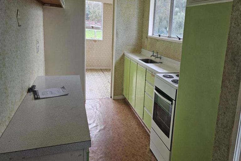 Photo of property in 5 Grey Street, Patea, 4520