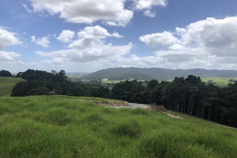 Photo of property in 725 Golden Stairs Road, Mareretu, Maungaturoto, 0589