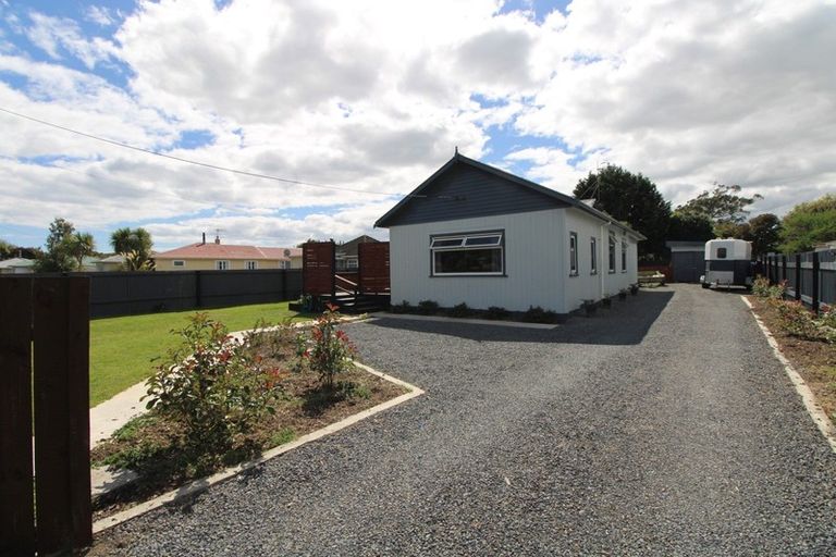 Photo of property in 29a Norbiton Road, Foxton, 4814