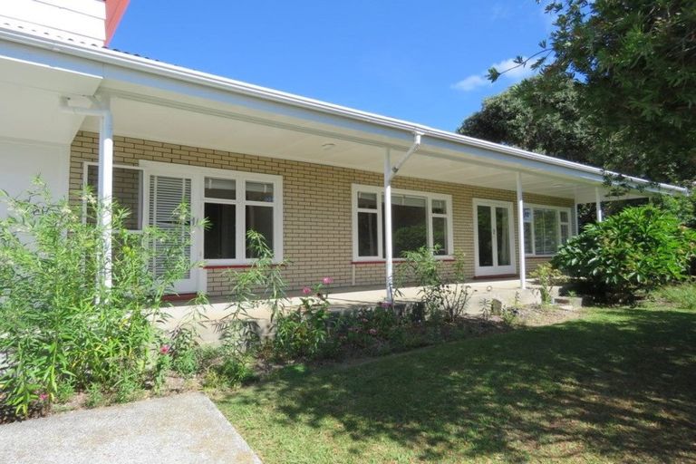 Photo of property in 6 Kupe Road, Coopers Beach, 0420