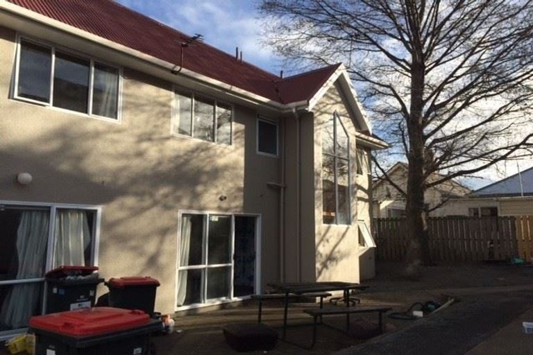 Photo of property in 18i Forth Street, North Dunedin, Dunedin, 9016