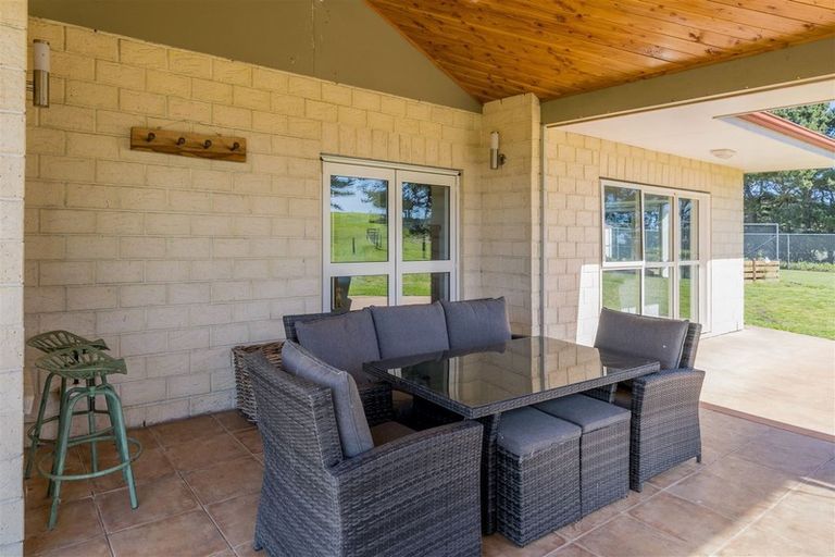 Photo of property in 450 Waitarere Beach Road, Waitarere, Levin, 5574
