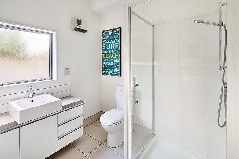 Photo of property in 3 Saddleback Grove, Karori, Wellington, 6012