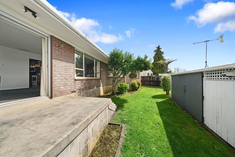 Photo of property in 2 Dalton Court, Pukekohe, 2120