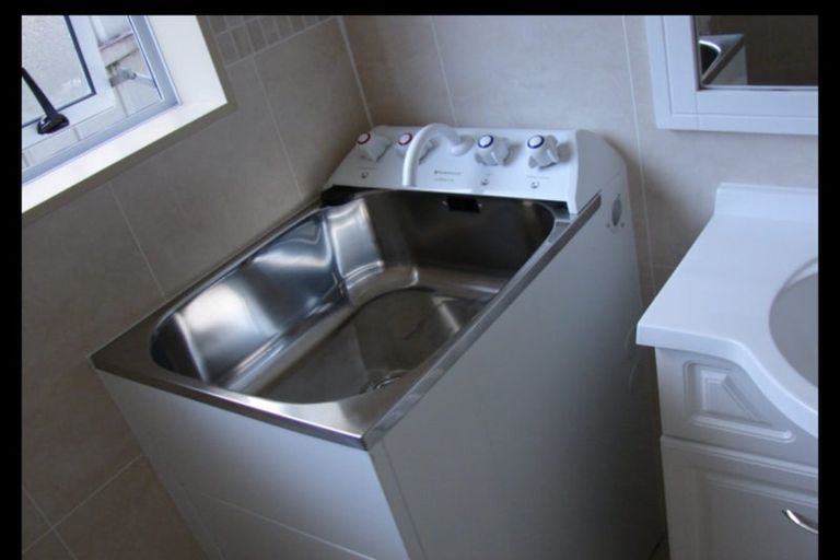 Photo of property in 3a Gretel Place, Hillcrest, Auckland, 0627