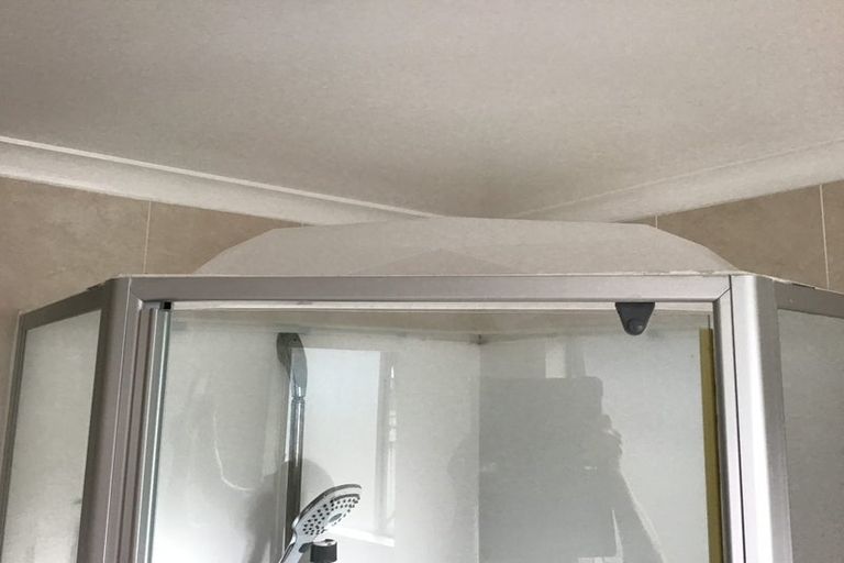 Photo of property in 3a Gretel Place, Hillcrest, Auckland, 0627