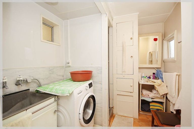 Photo of property in 3 Nash Parade, Foxton Beach, Foxton, 4815