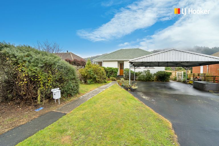 Photo of property in 33 Albertson Avenue, Port Chalmers, 9023
