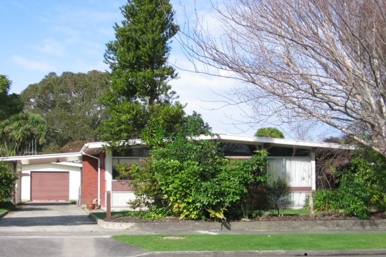 Photo of property in 96 Long Melford Road, Awapuni, Palmerston North, 4412