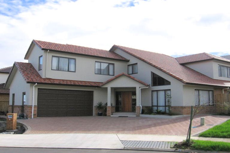 Photo of property in 8 Dunoon Close, Flat Bush, Auckland, 2016