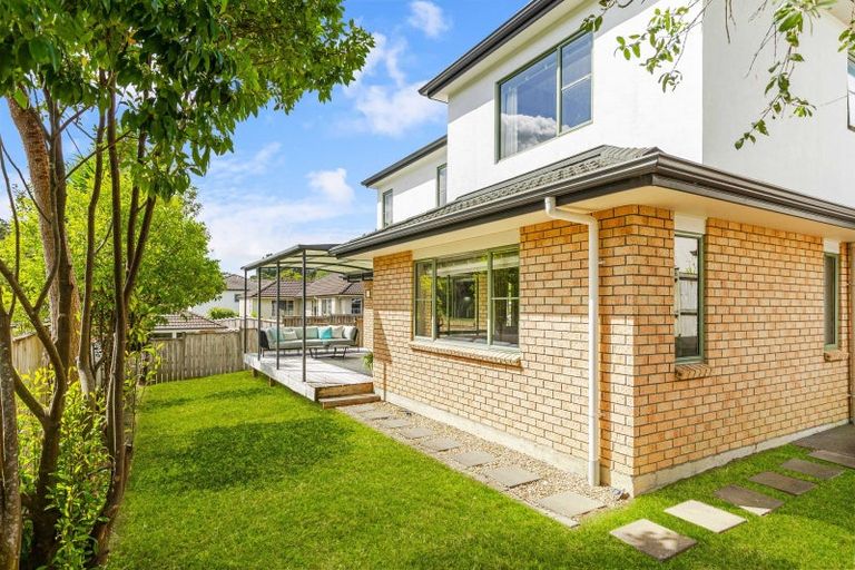 Photo of property in 12 Kunzea Place, Greenhithe, Auckland, 0632