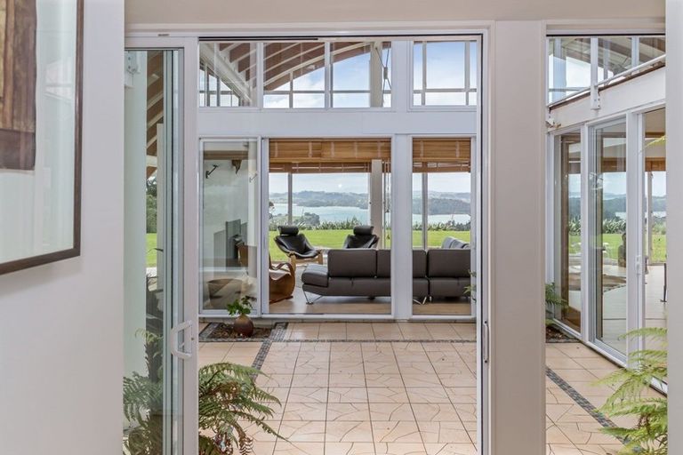 Photo of property in 479 Mahurangi West Road, Mahurangi West, Warkworth, 0983