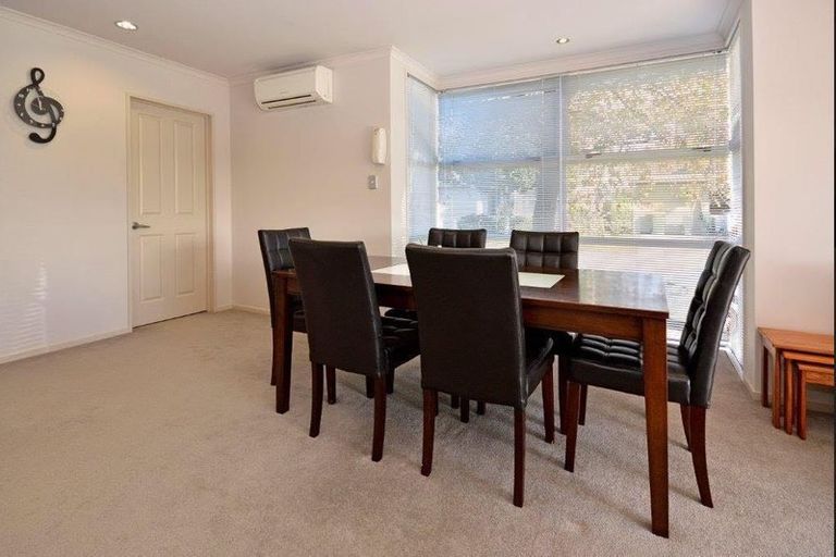 Photo of property in 71 The Track, Takanini, 2112