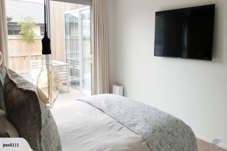 Photo of property in 1 Harry Way, Upper Vogeltown, New Plymouth, 4310