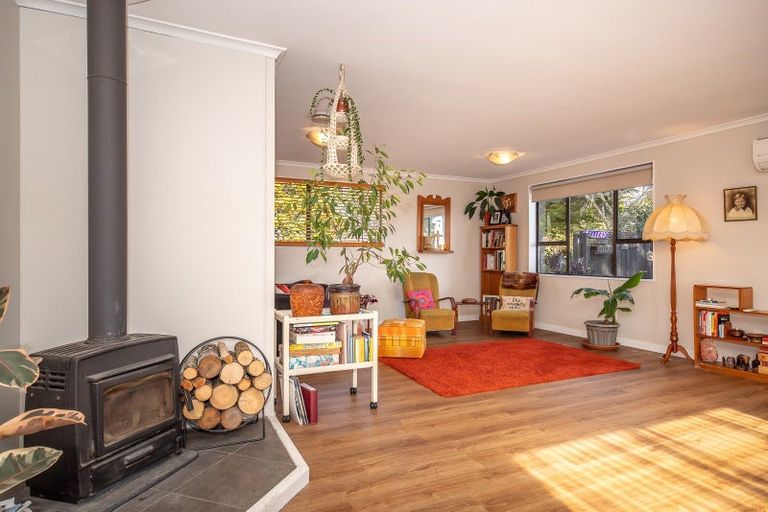 Photo of property in 57 Caledonian Road, Westport, 7892