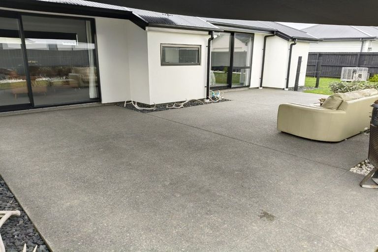 Photo of property in 28 Mcquillan Avenue, Woodend, 7610