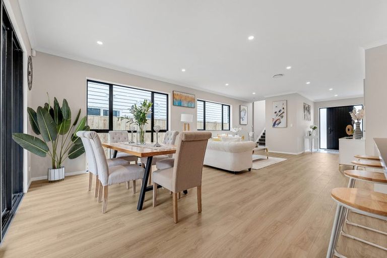 Photo of property in 2e Hughs Way, Flat Bush, Auckland, 2019