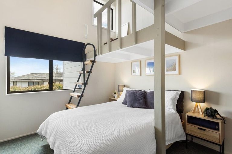 Photo of property in 20 Epping Place, Richmond Heights, Taupo, 3330