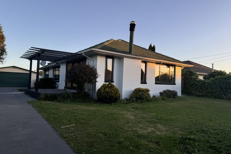 Photo of property in 37 Springbank Street, Bryndwr, Christchurch, 8053