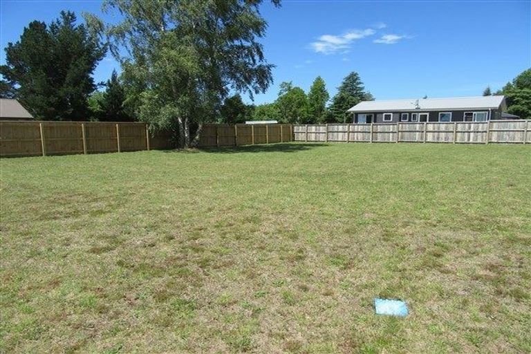 Photo of property in 11 Ngahana Place, Turangi, 3334