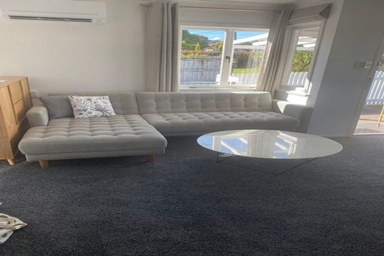 Photo of property in 12 Dallinghoe Crescent, Milford, Auckland, 0620