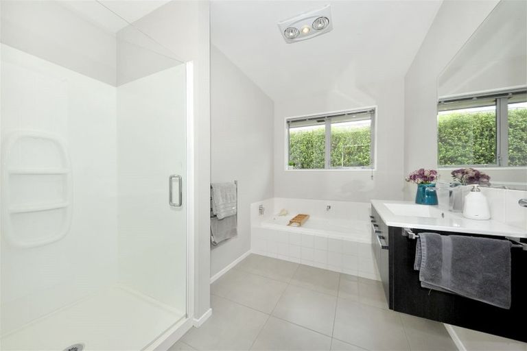 Photo of property in 18 Heathridge Place, Lincoln, 7608