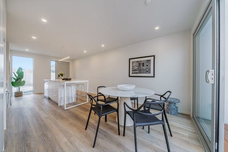 Photo of property in 11 Collingwood Street, Waterloo, Lower Hutt, 5011