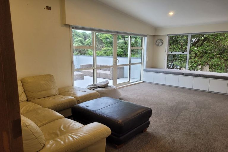 Photo of property in 4 Chorley Grove, Churton Park, Wellington, 6037